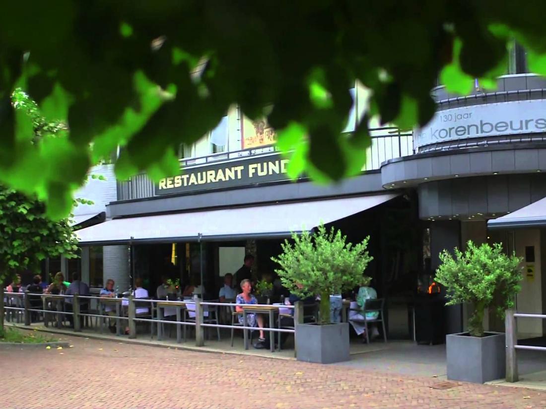 Hotel De Korenbeurs Made Restaurant Buitenaanzicht