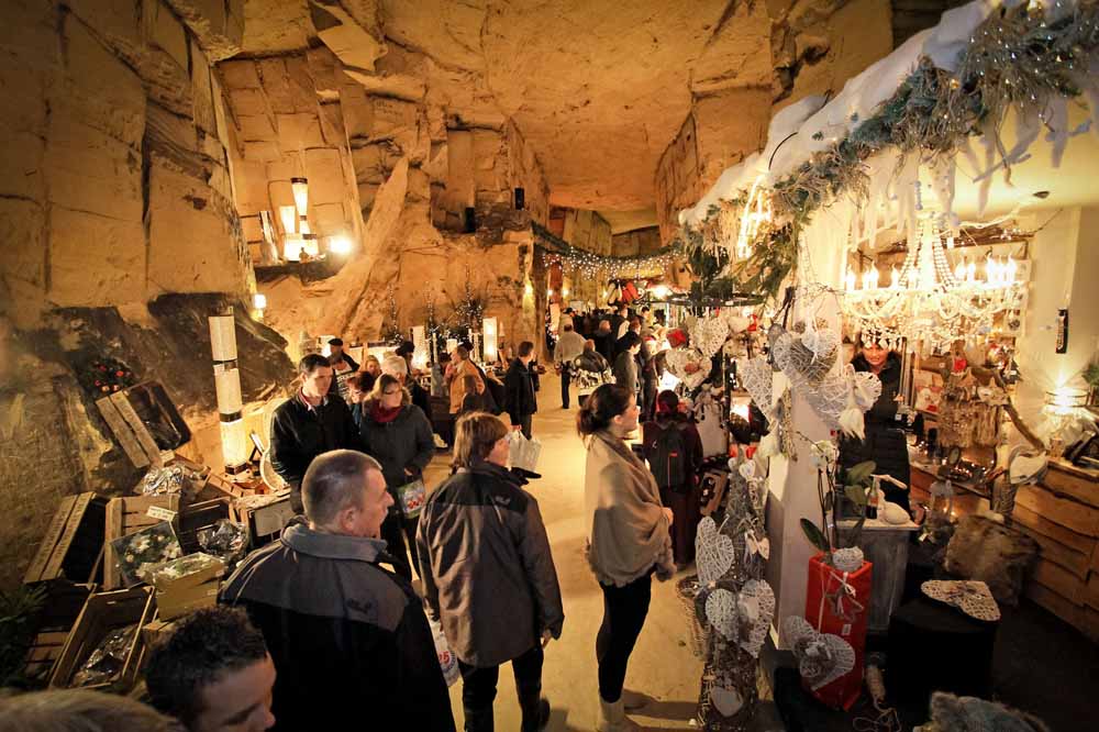 Kerststad Valkenburg grotten