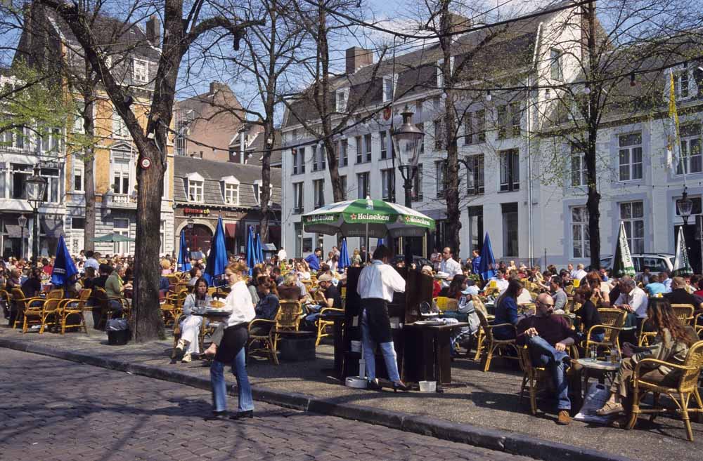 maastricht terras nh hotels