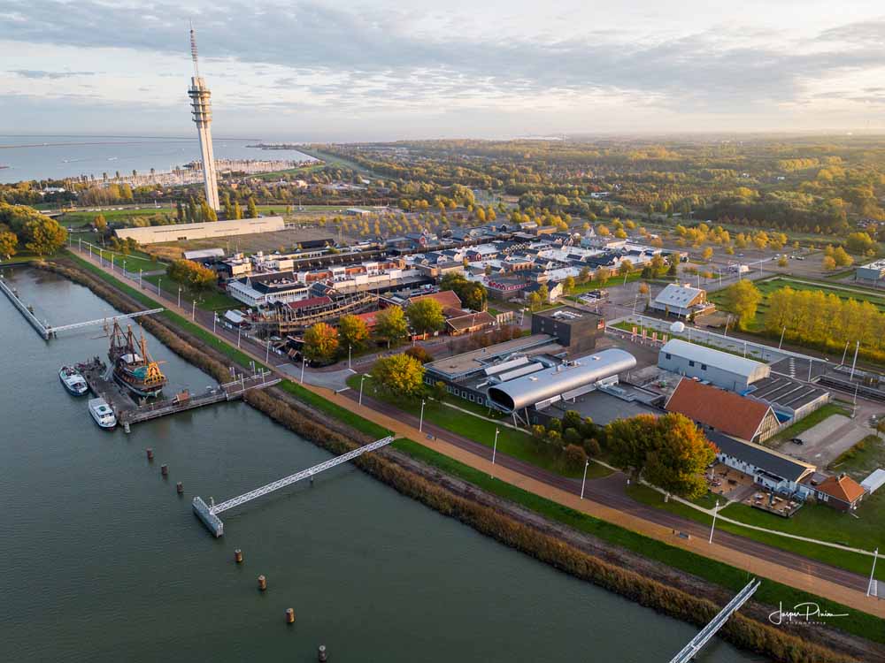 weekendje weg flevoland batavialand overzichtsfoto