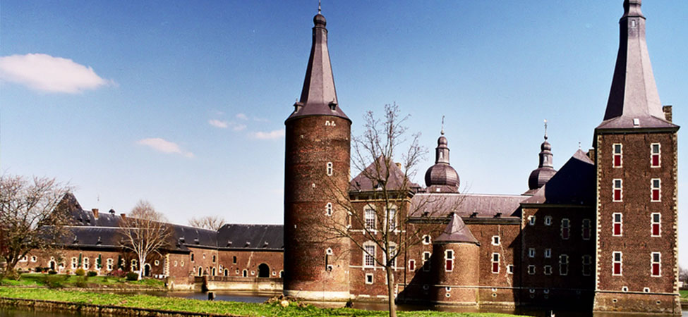 hotel kerkrade limburg overnachten omgeving kasteel hoensbroek