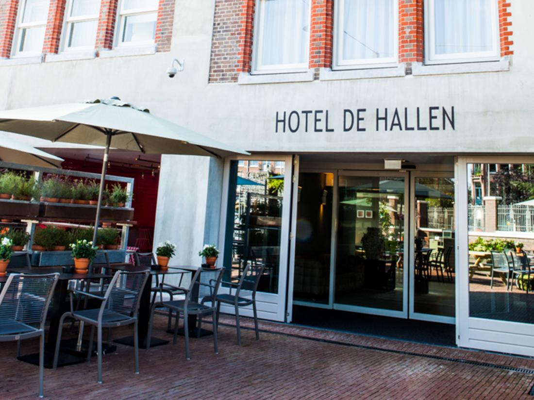 Hotel de Hallen Amsterdam Weekendjeweg Vooraanzicht