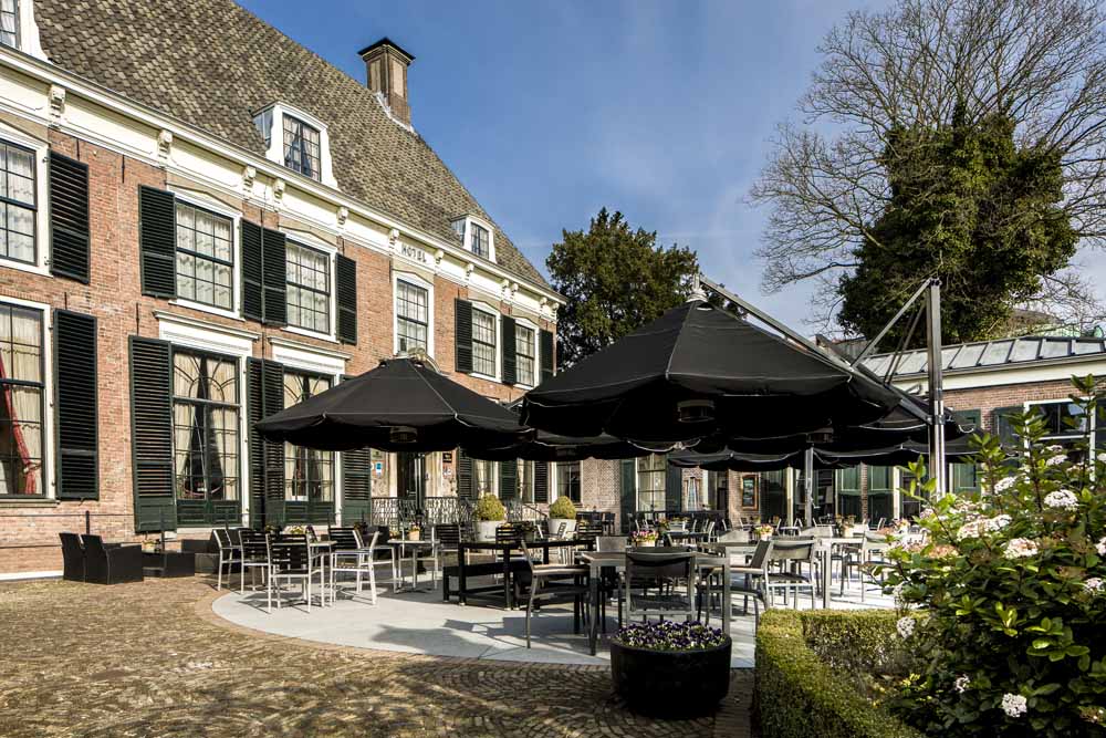 Zutphen terras Hampshire Hotel aanbieding Uiteten