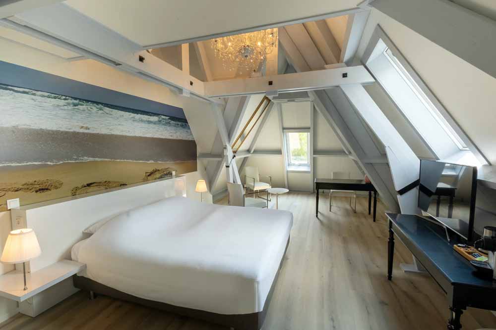 hotelkamer zee aanbieding weekendjeweg