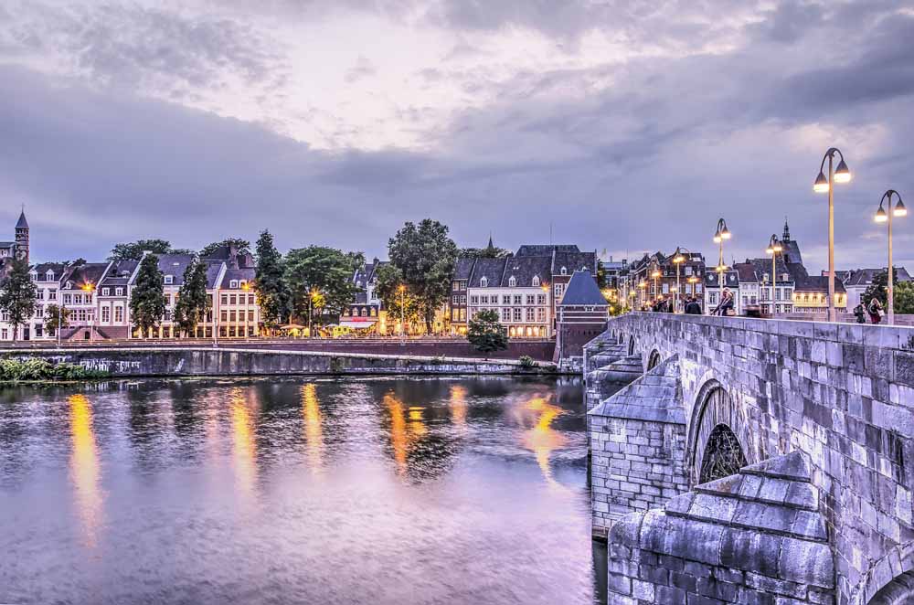 Bourgondisch Maastricht Brug Limburg