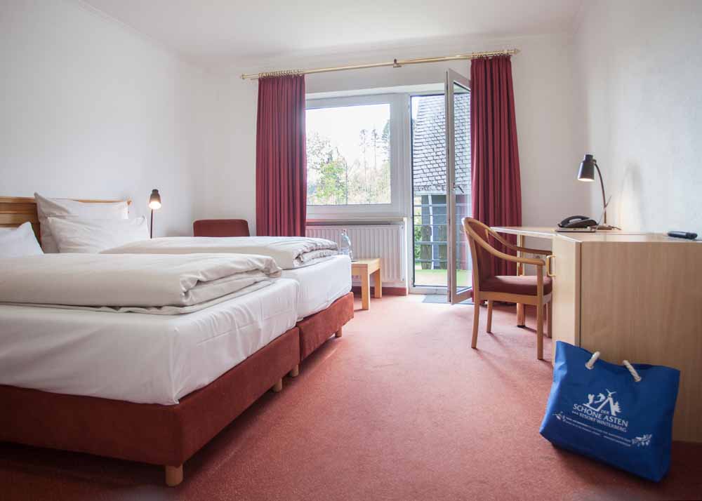 winterberg hotel met restaurant uitzicht bergen