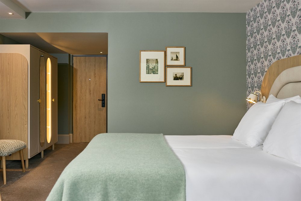 hotel weekend volendam west friesland van der valk hotel volendam