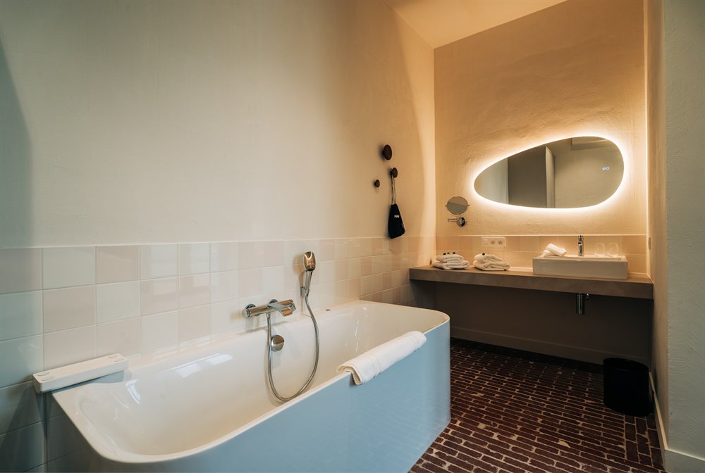luxe hotelovernachting colonie 7