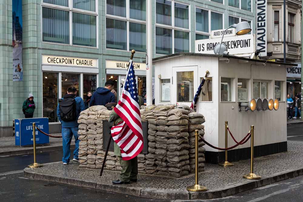 Checkpoint Charlie Berlijn Aanbieding