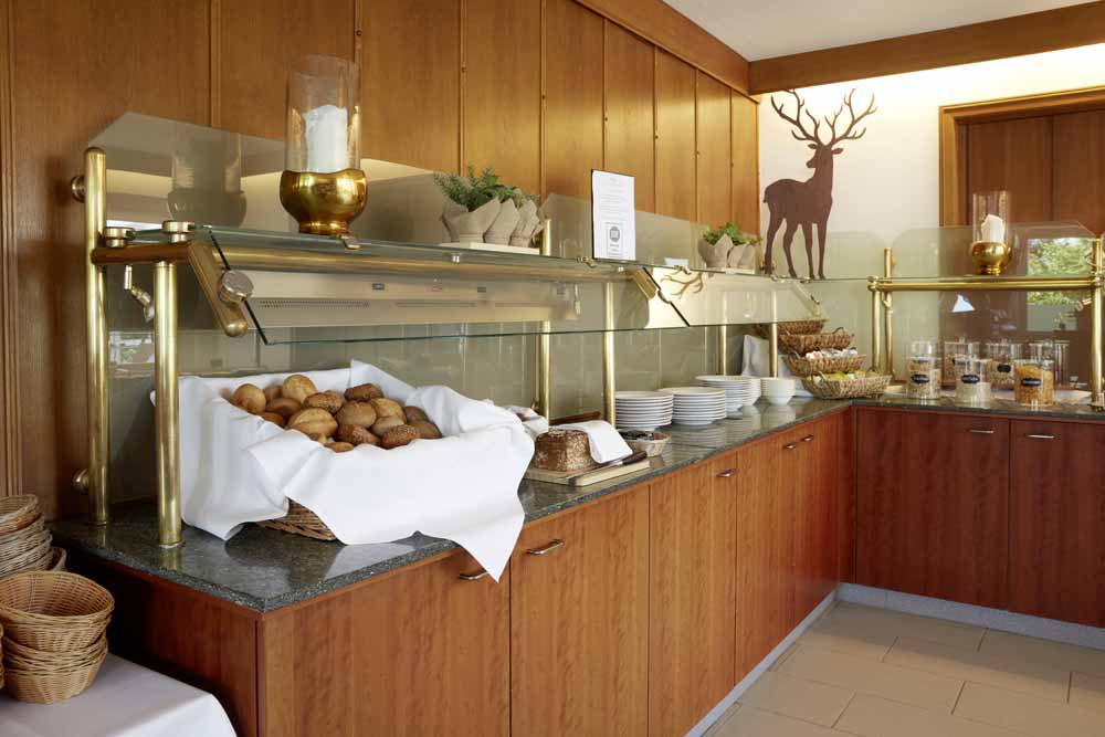 brood hotel waldhotel barenstein