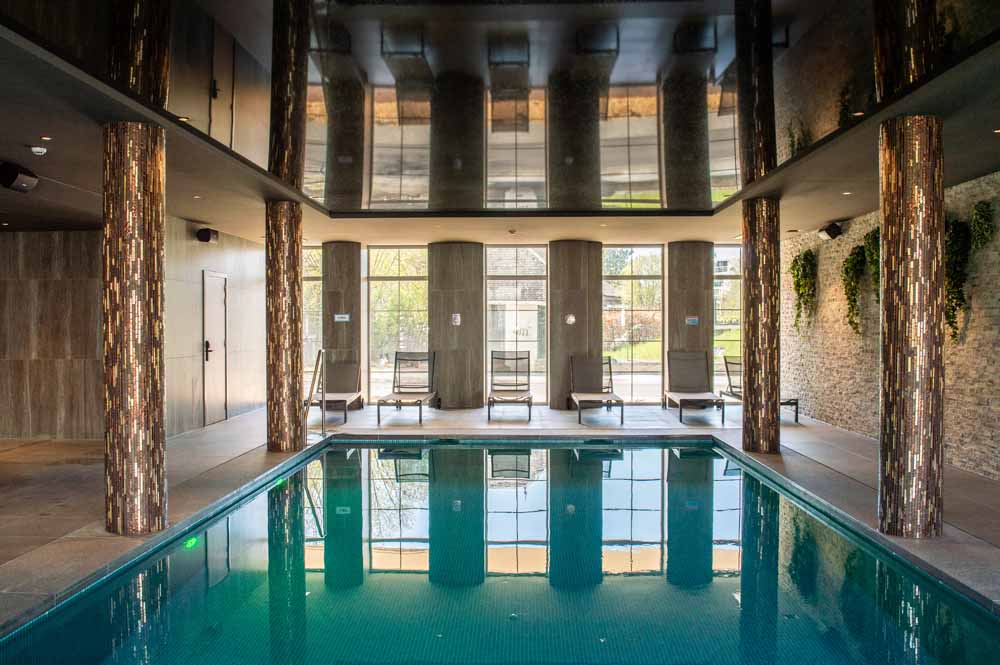 zwembad hansurlesse belgie hotel